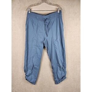 Lululemon Women’s Dance Studio Mid Rise Cropped Athletic Pants Size 10